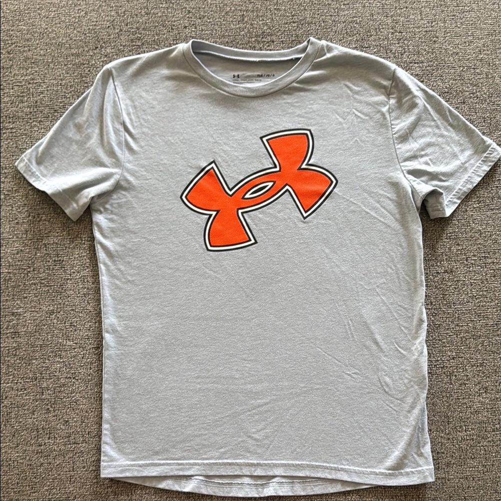Under Armour Short Sleeve Gray and Orange Tees